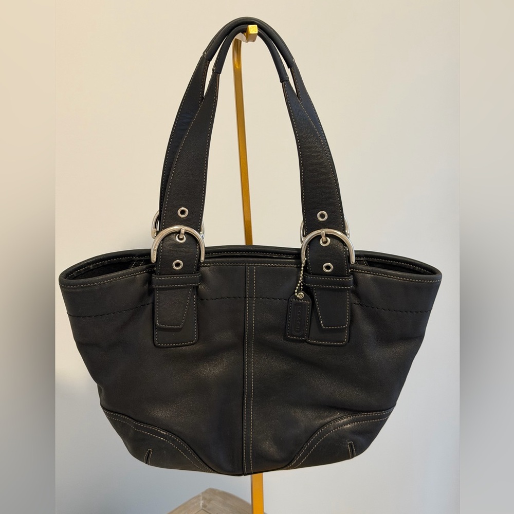 Coach Vintage Soho Black Leather Shoulder Bag 14x10